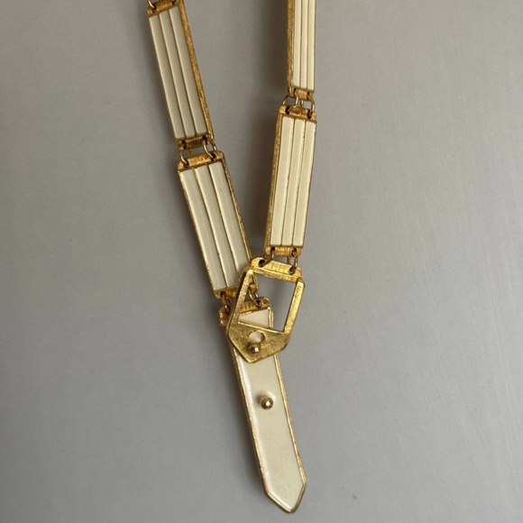 Accessocraft NYC Gold Tone White and Gold Enamel Belt 18K - Picture 1 of 7